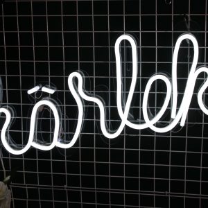 led neon skylt kärlek hyra bröllop